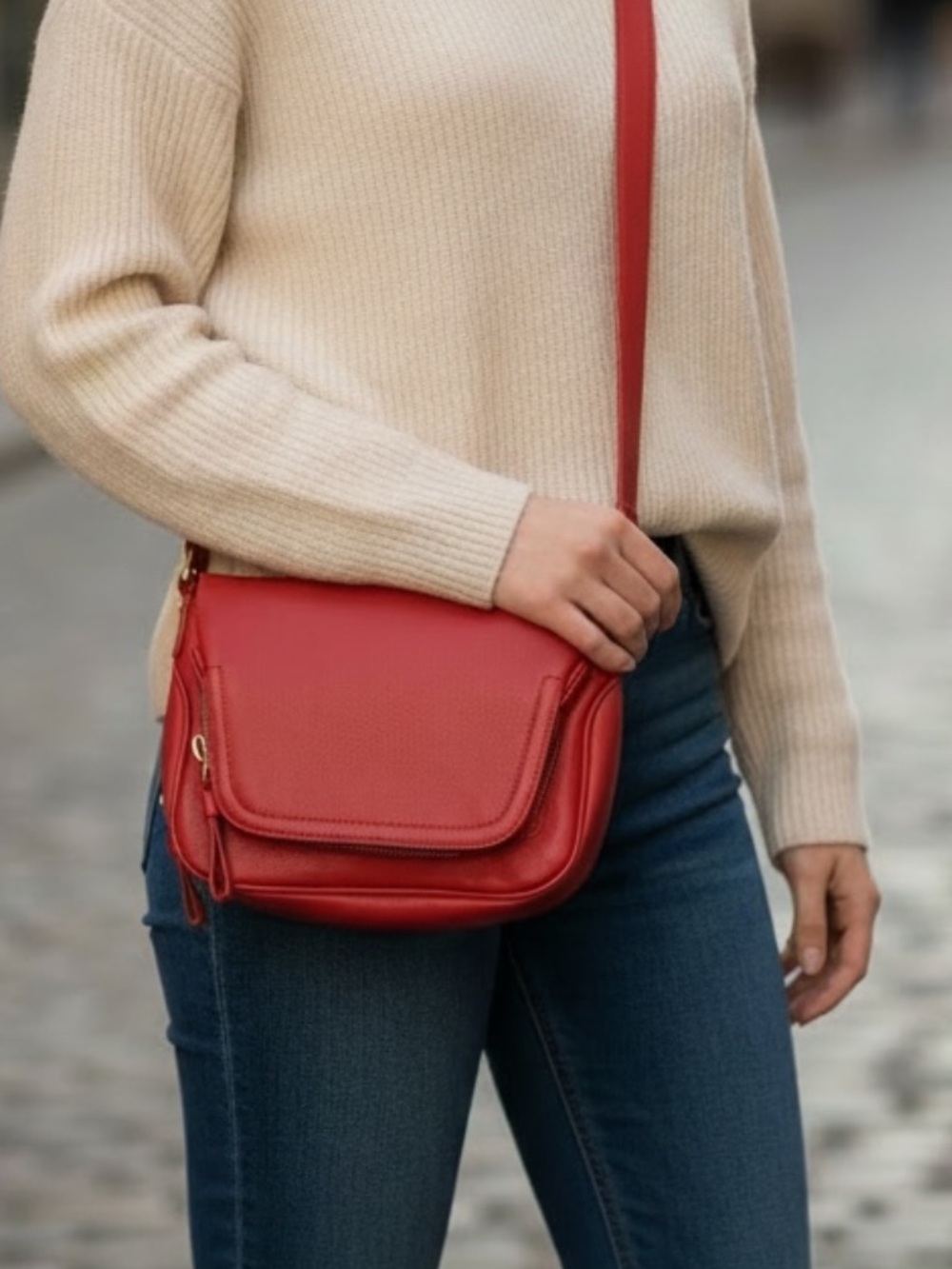 Classic Red Leather Crossbody Bag for Women - Stylish Everyday Shoulder Purse